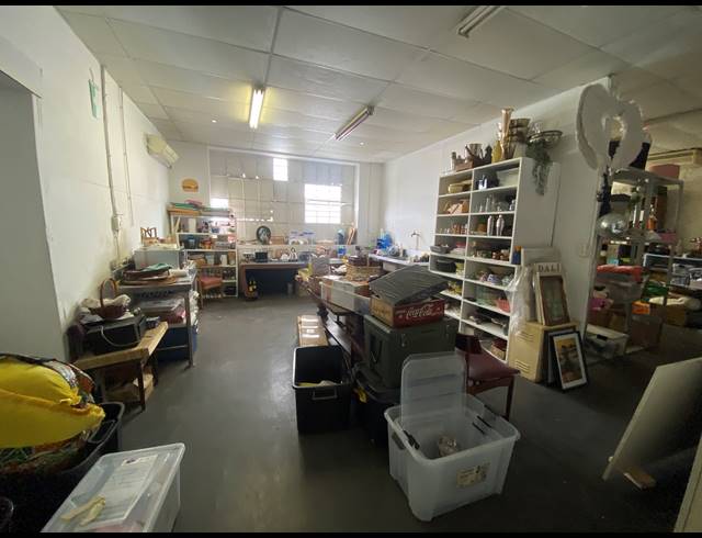 900M² WAREHOUSE TO LET IN PAARDEN EILAND